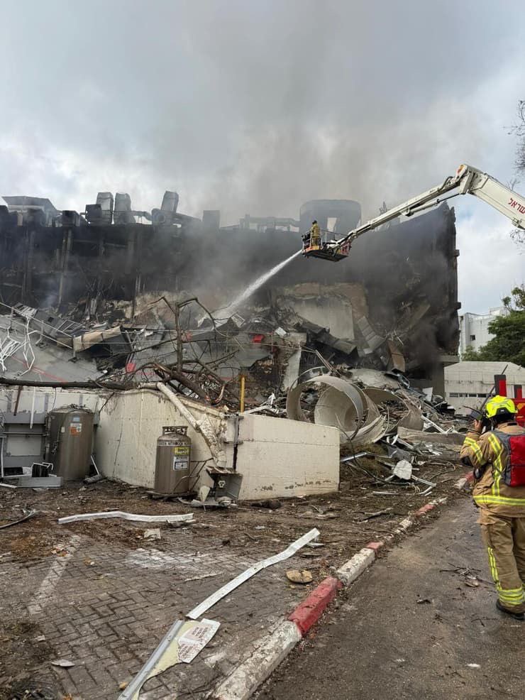 *مؤسسة التأمين الإسرائيلية’: إجلاء 5000 إسرائيلي’ من منازلهم بعد تضررها بالقصف الصاروخي الإيراني’، وهنالك 22933 شكوى قدمت لصندوق التعويضات بسبب الأضرار*