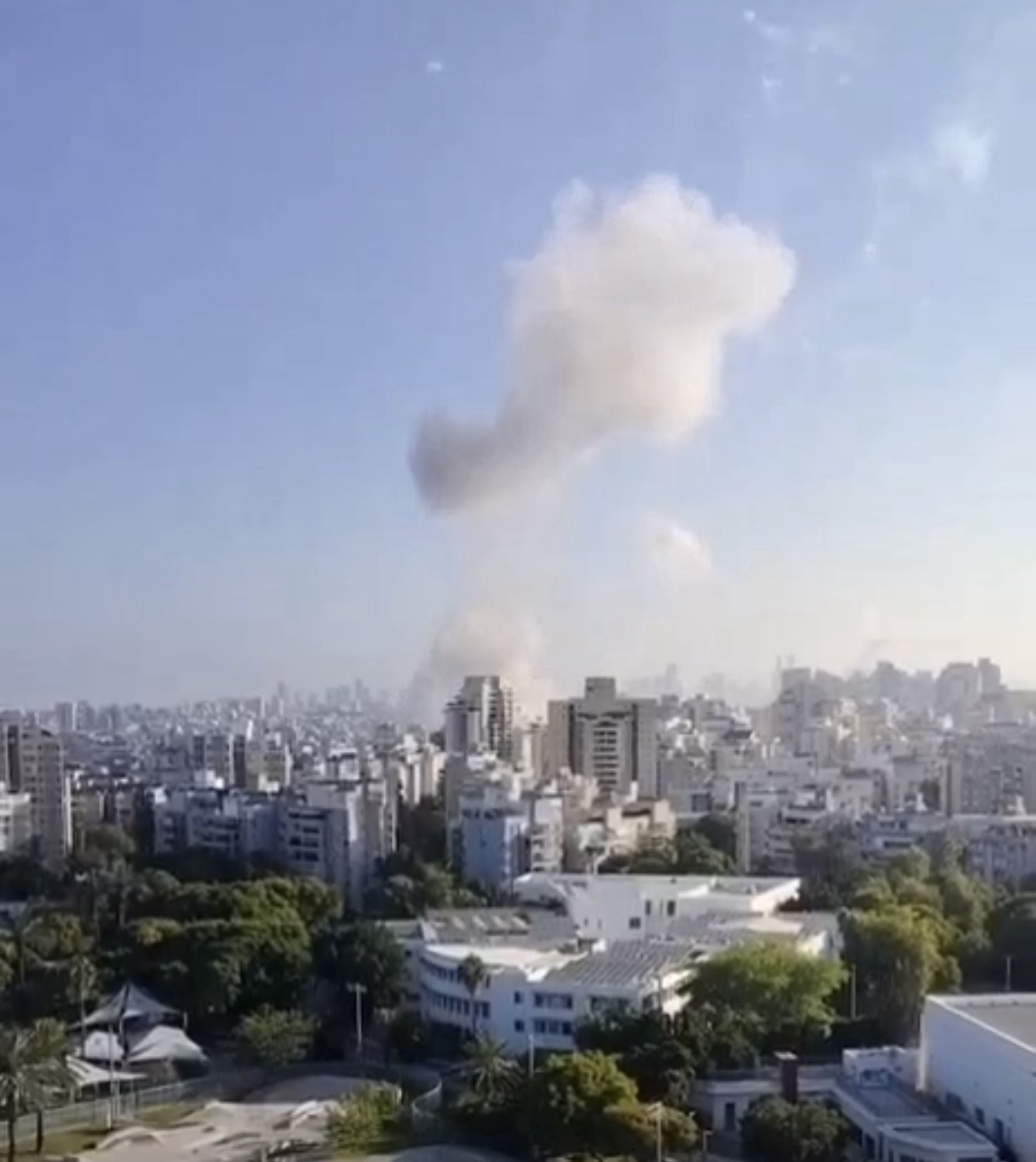 *إيران’ تستهدف مقر القيادة والاستخبارات العسكرية الإسرائيلية’ في بئر السبع*