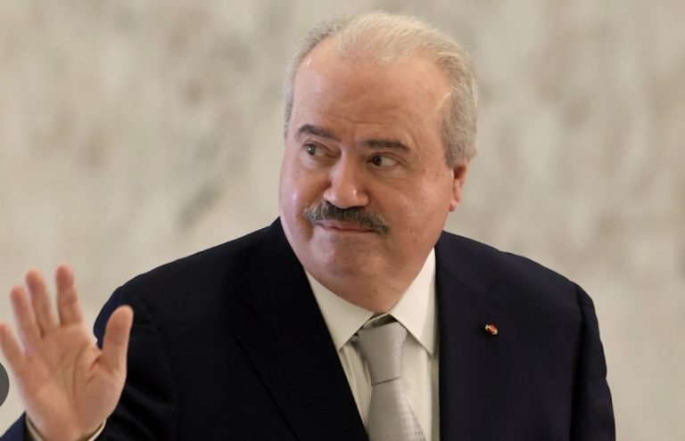 *وزارة المالية تطلب تزويد الموظفين بأرقامهم الضريبية وتُذكر بانتهاء مهلة التخفيض على الغرامات نهاية حزيران*