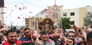 ذخائر القديسة تريز الطفل يسوع في كنيسة سيّدة المعونات – حارة صخر