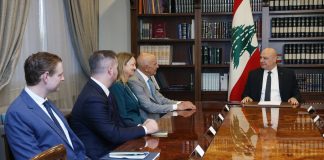 لقاء بين الرئيس عون والموفد الأميركي توم باراك بحضور سفيرة الولايات المتحدة في لبنان ليزا جونسون