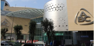 إخماد حريق في مجمّع ABC في الاشرفية ولا اصابات