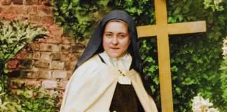 ذخائر القديسة تريزيا الطفل يسوع تواصل جولتها في المناطق اللبنانية