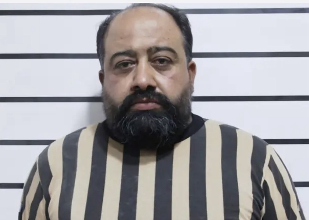 *نبّاش القبور في قبضة العدالة: حملة تطهير داخل أجهزة النظام السابق*