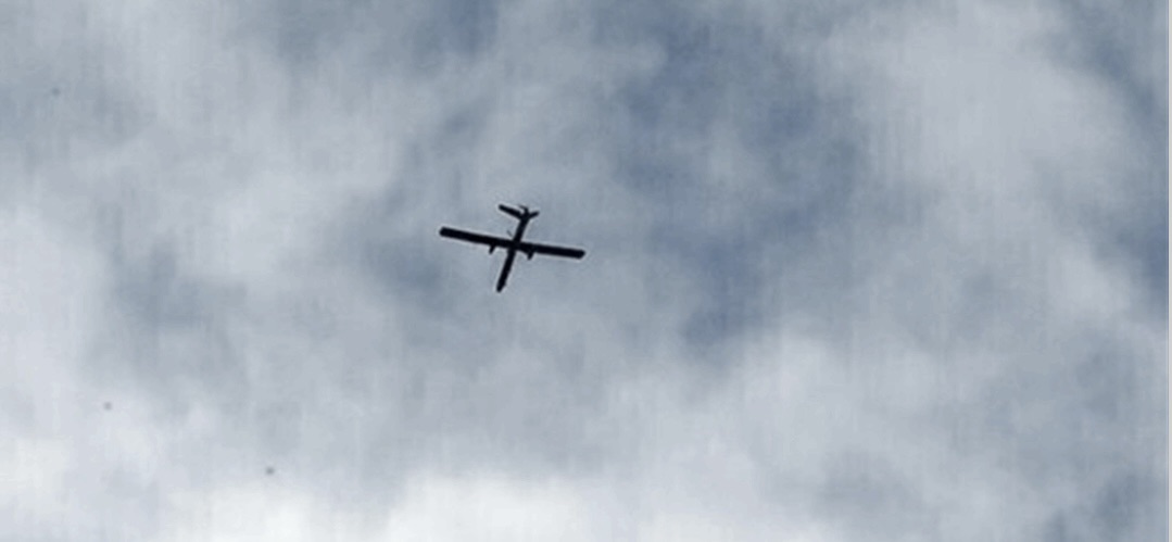 *تحليق للطيران الحربي الإسرائيلي’ فوق قرى بنت جبيل*