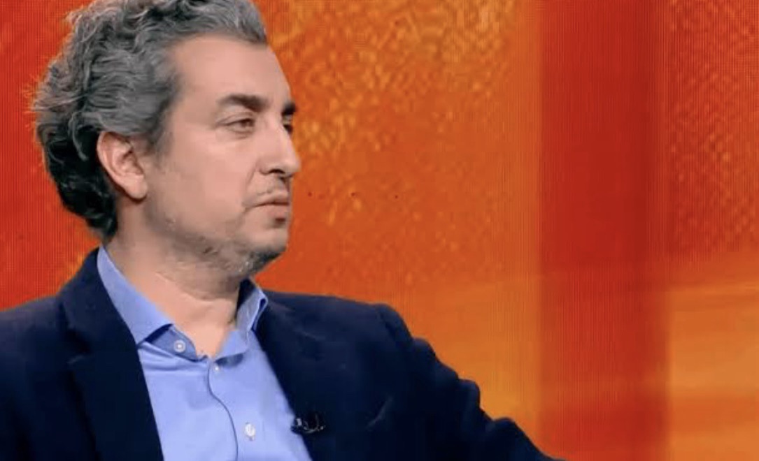 *النائب مارك ضو: القاضي المتقاعد غسان عويدات مستدعى على التحقيق بانفجار ٤ آب رفض استلام التبليغ للحضور امام القاضي طارق بيطار. هو ذاته الذي أطلق سراح كل المعتقلين بتحقيق انفجار ٤ آب بأسلوب ملتوي*