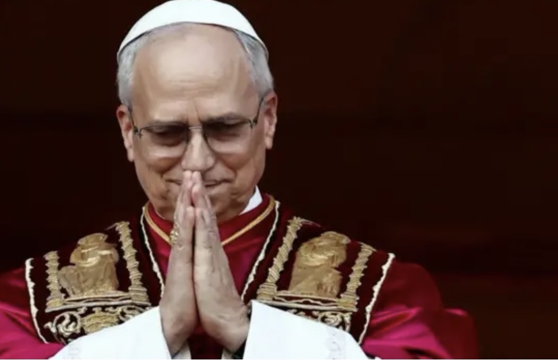 *بابا الفاتيكان يعبّر عن حزنه العميق لسماع نبأ مقتل شخصين من جراء القصف على الكنيسة الكاثوليكية في مدينة غزة*