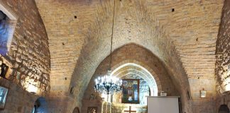 قرطبا تحتفل بعيد مار تادي الرسول في كنيسة أثرية بقداس روحي وروح محبة متجددة