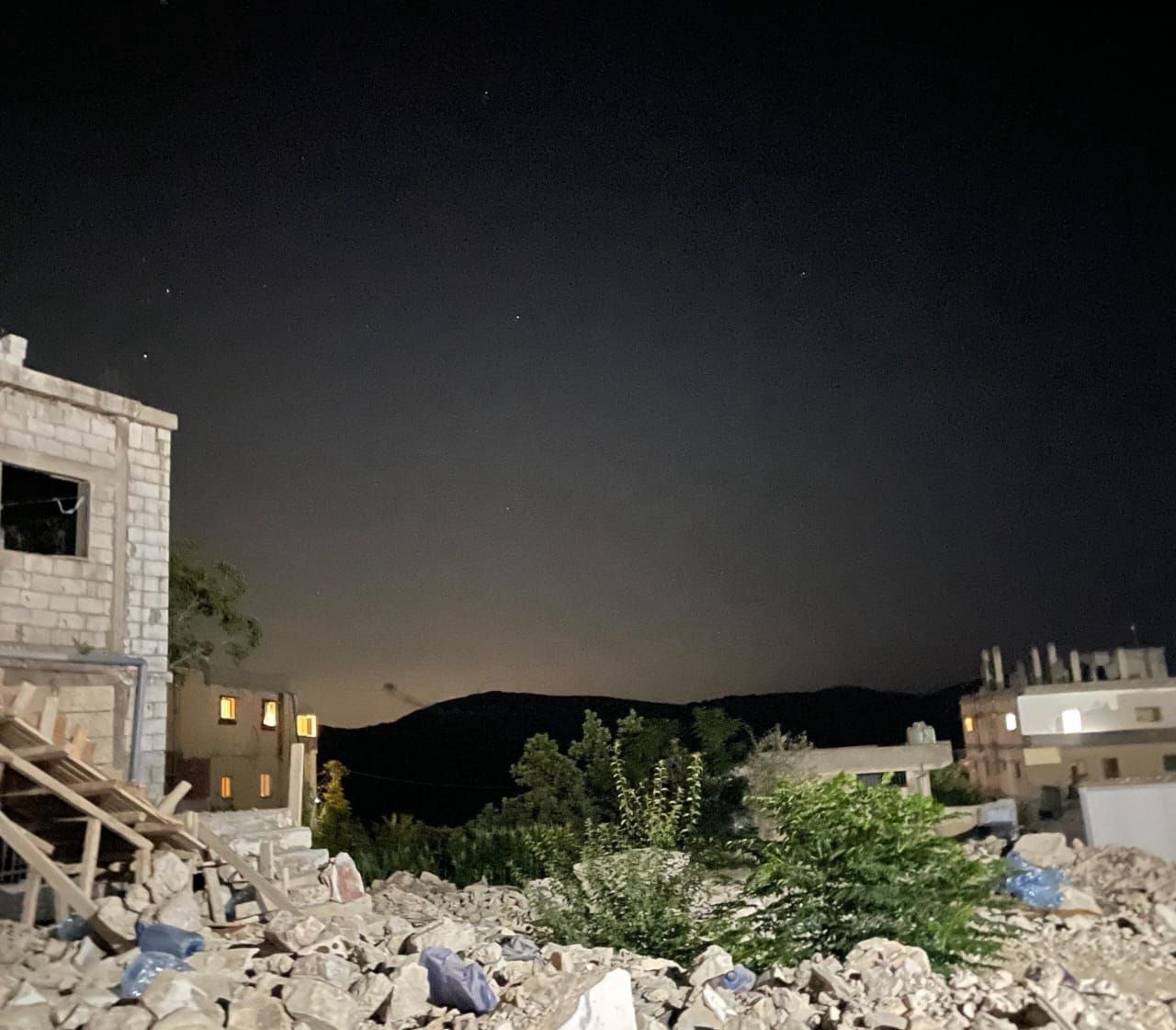 *الجيش الاسرائيلي’ تقدم باتجاه محيط جبل بلاط وقام بتنفيذ تفجـ ـير في المنطقة*