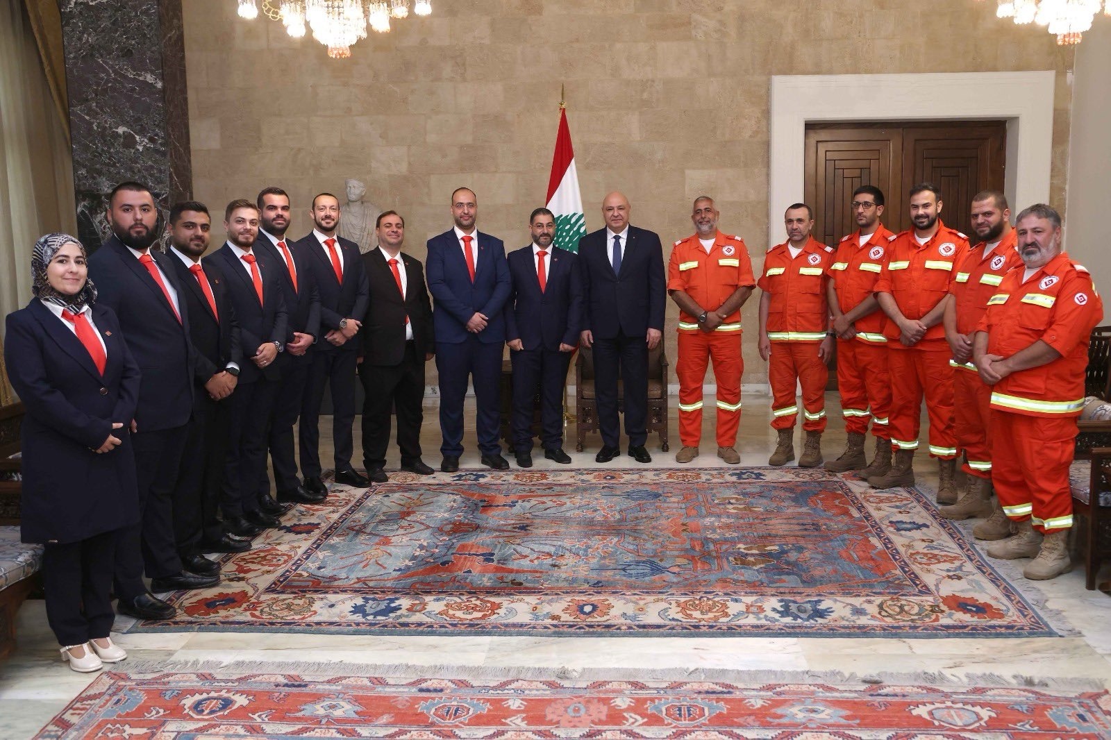 *الرئيس عون استقبل وفد جمعية الإسعاف اللبنانية: خدمة الإنسان لاخيه الإنسان بغض النظر عن الانتماءات السياسية او الدينية هي أسمى العطاءات وأنبلها*