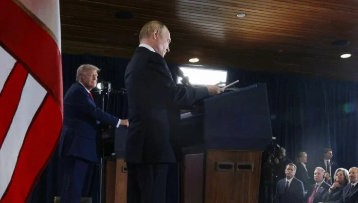 AFP__20250816__69NM4F4__v1__MidRes__UsUkraineRussiaConflictSummitTrumpPutinPresser_062753_large