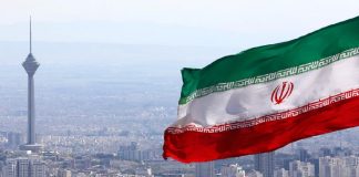 إيران تتمسك بسلاح «حزب الله» لفتح قنوات التفاوض مع واشنطن