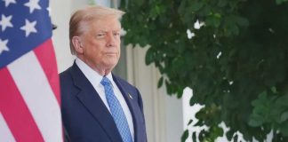 ترامب يغادر إلى ألاسكا للقاء بوتين: قمة قد تحدد مستقبل أوكرانيا