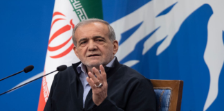 بزشكيان ساخرا من دعوة نتانياهو: حرم سكان غزة من الماء والغذاء ويريد جلب المياه للشعب الإيراني… يا للسخرية