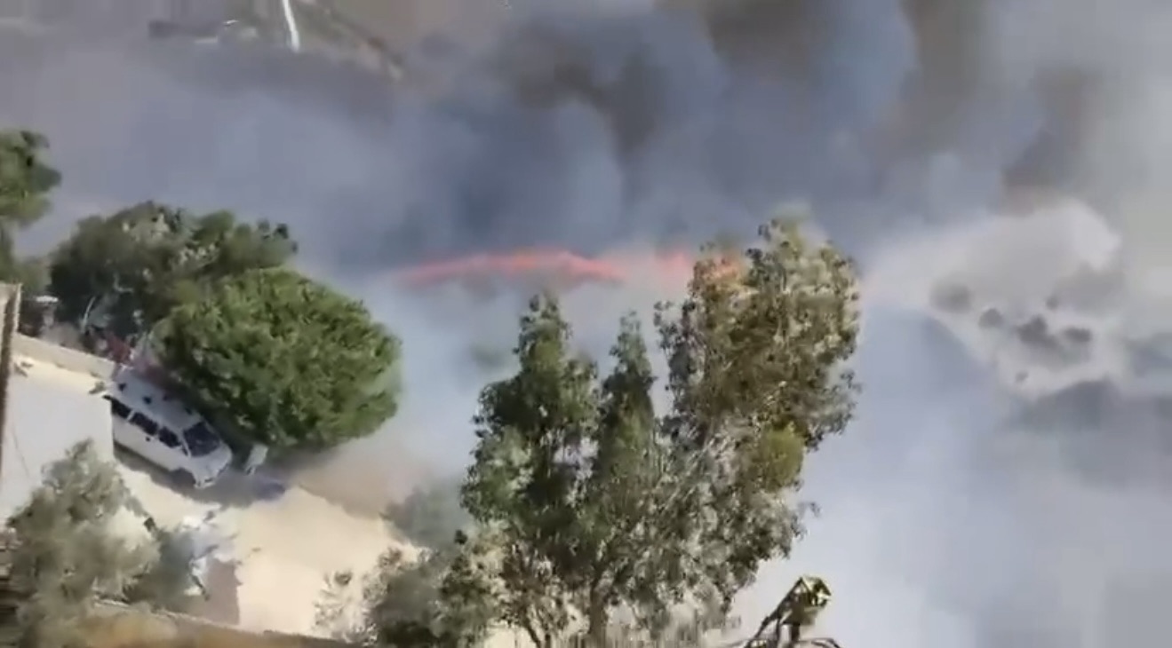 *بالصورة اندلاع حريق ضخم في أحراج بلدة البيرة*