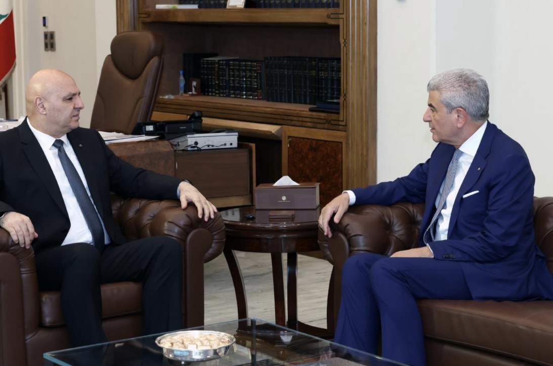 *وزير الصناعة يدعو الرئيس عون لرعاية مؤتمر الصناعات اللبنانية*