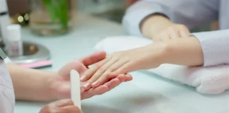 الاتحاد الأوروبي يحظر مادة مسرطنة في طلاء الأظافر… هل التطبيق متوقّع في لبنان؟