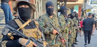 لا تسليم للسلاح اليوم من مخيم البص الفلسطيني على أيعلن الموعد لاحقاً