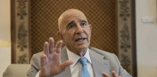 براك: واشنطن لا تمارس سياسة التهديد في قضية نزع سلاح حزب الله لم يكن هناك اقتراح أميركي لإسرائيل وهي لم ترفض أي شيء وقد بدأنا بالبحث مع الحكومة اللبنانية وسنبحث لاحقًا مع إسرائيل… لا نسعى لأي اتفاق جديد في لبنان بل لتطبيق اتفاق وقف إطلاق النار…لا يوجد تهديدات والجميع متعاون وما حاولنا القيام به هو الإرشاد لخلق شبكة تواصل مستقرّة بين “حزب الله” والشيعة وإسرائيل