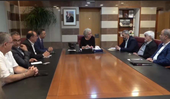 4525f0e59b6043a484a3cb0d2b0fce33