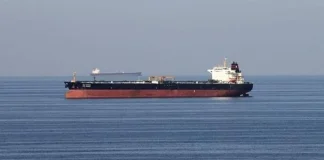 فضيحة باخرة الفيول الروسي تتفاعل داخلياً وخارجياً…القضاء يكشف التلاعب بالمستندات وتزوير مصدر الشحنة