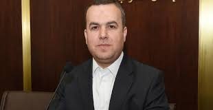 فضل الله: اسرائيل تقيم منطقة عازلة والحكومة ملزمة إعادة الإعمار