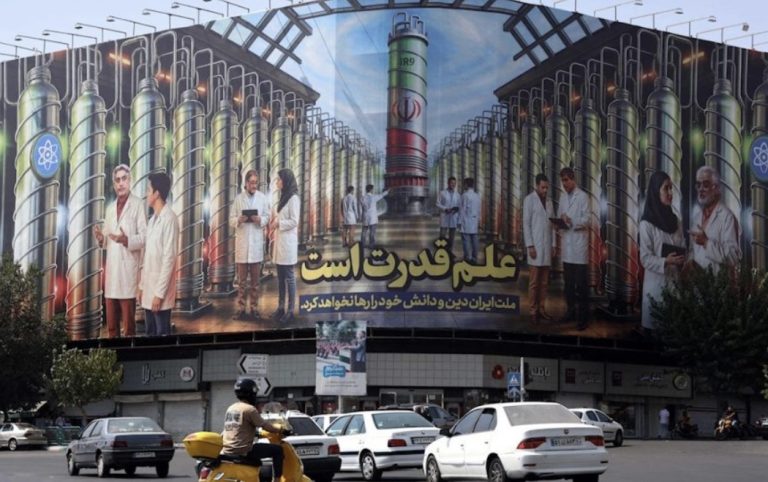 *إيران’ تعلن لقاء عراقجي مع مدير الوكالة الدولية للطاقة الذرية في مصر*