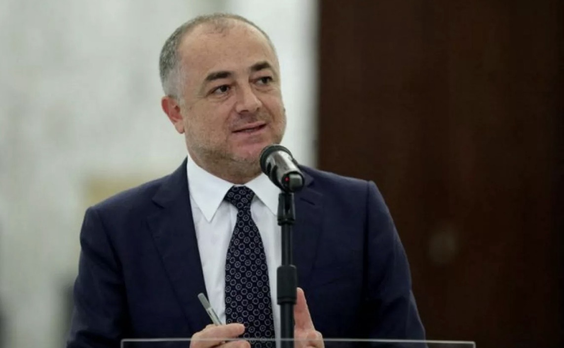 *النائب بو صعب بعد اجتماع اللجنة النيابية المكلّفة درس قانون الإنتخاب: هناك وجهة نظر تقول إنّ الأهمّ هو إجراء تعديل على القانون الحالي وإقرار البطاقة الممغنطة، وفريق آخر يريد الذهاب الى تطبيق الطائف لا سيما دراسة إلغاء الطائفية السياسية*