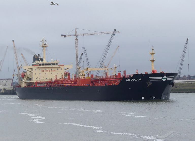 “الطاقة” تعرض مسار ملف الباخرة HAWK III والصدي يتمسك بالقانون وبما يقرّره القضاء