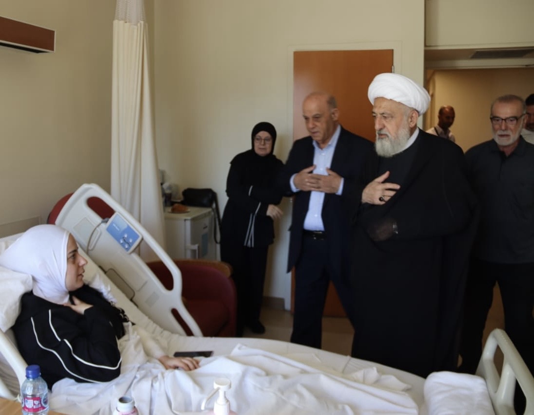 *الشيخ الخطيب يواسي أماني بزي ويثمن صبرها وفخرها بشهادة زوجها وأولادها*