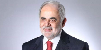 أبو زيد: حين يخطو البابا على أرضنا تهب رياح الأمل من وسط الرماد