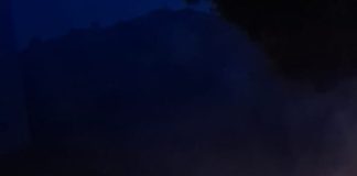 محلقة معادية ألقت قنبلة حارقة على أطراف بلدة ميس الجبل لجهة بلدة بليدا، مما أدى الى اندلاع حريق في المكان