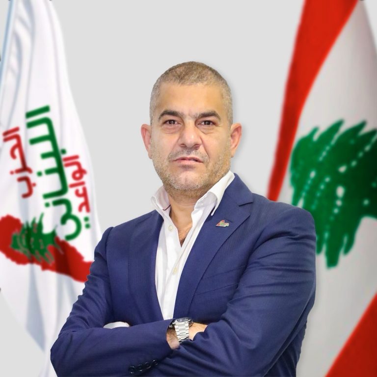 فتوحي : حكومتِنا مُلتهية ببروجيكتور….