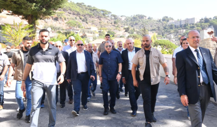 75fdebf030cc56792a8b3698452af27e