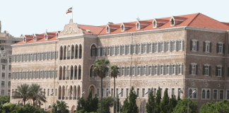 مصدر وزاري : الحكومة تطبق ما ينص عليه إتفاق الطائف حول حصرية السلاح