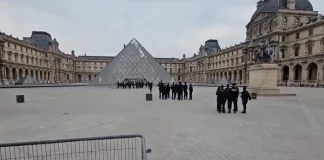 في 7 دقائق فقط.. سطو على متحف اللوفر وسرقة مجوهرات “لا تقدر بثمن”