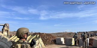 بالصور: الجيش يزيل سواتر ترابية إسرائيلية في خراج عيترون