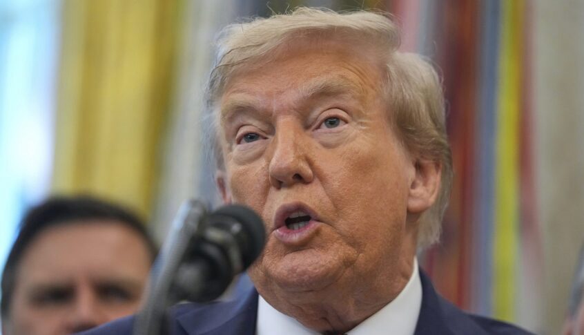 *يديعوت أحرونوت”: ترامب قد يزور تل أبيب بعد التوقيع على اتفاق غزة*