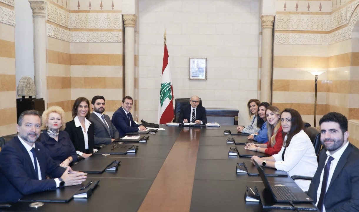 *الوزير كمال شحادة يعرض مشاريع التكنولوجيا والذكاء الاصطناعي على رئيس الحكومة نواف سلام*