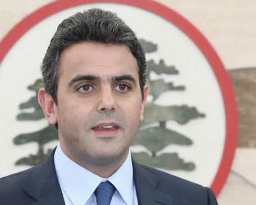 *نائب القوات اللبنانية زياد الحواط: أجريت عدداً من الإتصالات مع الجيش اللبناني والقوى الأمنية والدفاع المدني للإسراع في إخماد الحريق الذي اندلع في أحراج بلدة بشللي الجبيلية*