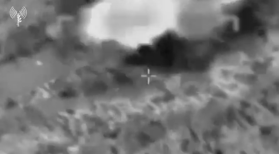 غارة معادية تستهدف سيارة في بلدة القليلة قضاء صور