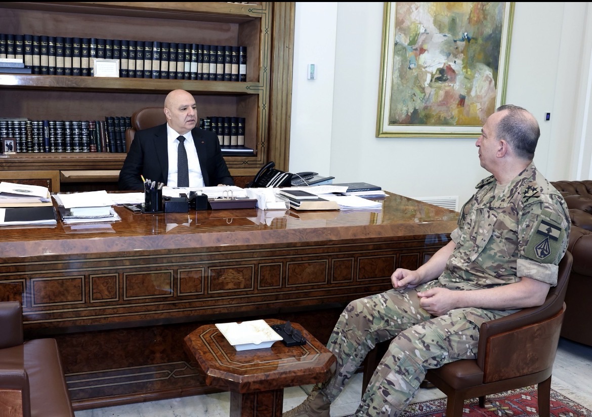 الرئيس عون طلب من قائد الجيش العماد رودولف هيكل تصدي الجيش اللبناني لأي توغل اسرائيلي في الأراضي الجنوبية المحررة،