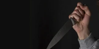 بطعنة سكين… مقتل سيدة في الوزاني وفوضى في المستشفى