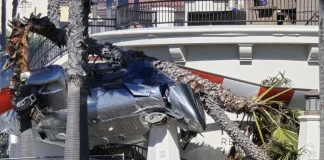 بالفيديو- تحطُّم مروحية فوق شاطئ في كاليفورنيا… وإصابة خمسة أشخاص