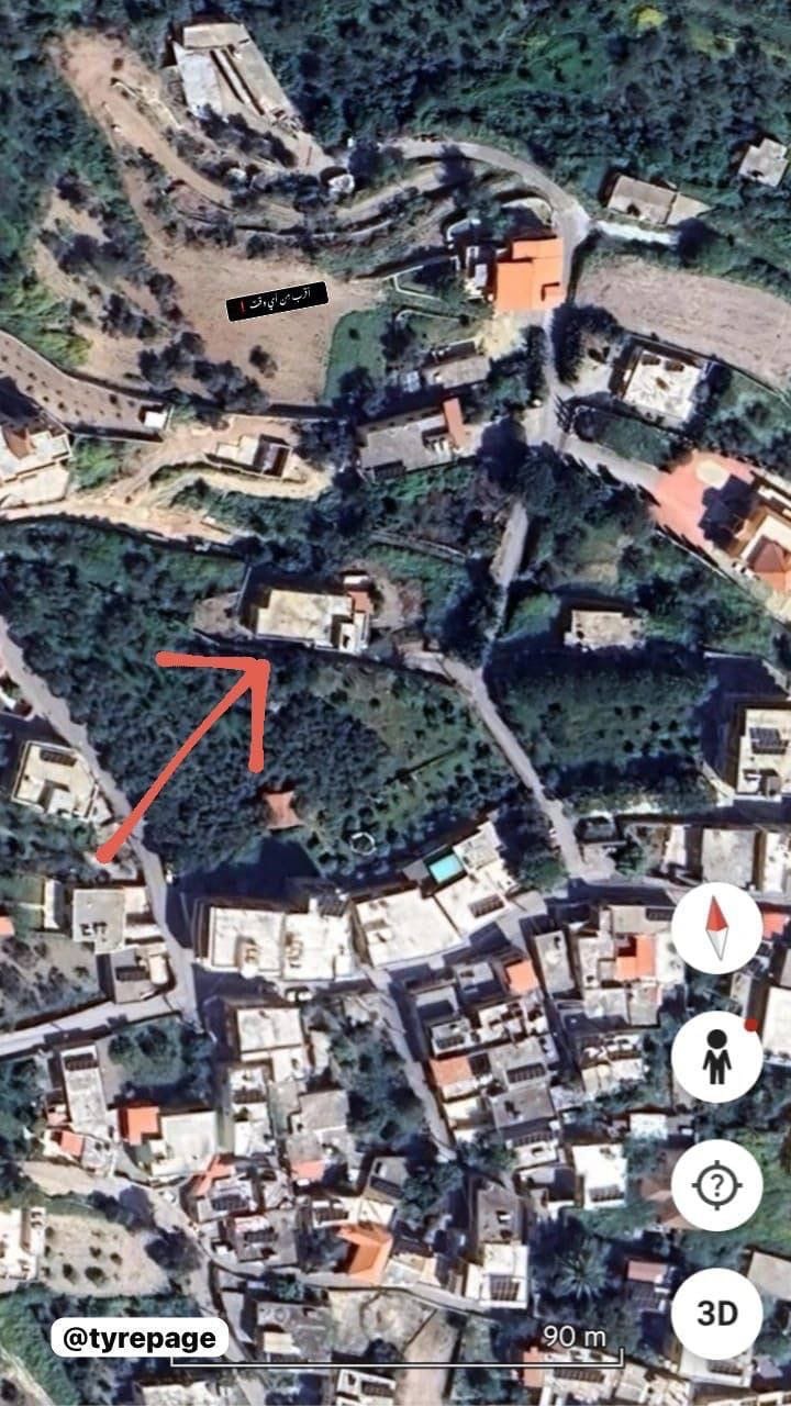 المنزل الأول المُهدد في بلدة شحور يأتي على تلة قريبة من الساحة العامة للبلدة