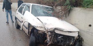 التحكم المروري: جريحان نتيجة تصادم بين شاحنة وسيارة على طريق كفرحزير باتجاه شكا وحركة المرور كثيفة في المحلة