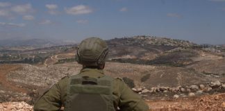 أدرعي بذكرى استقلال لبنان.. سؤالان برسم “الحزب”