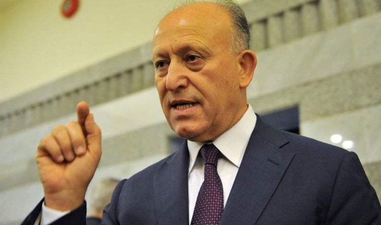 ريفي يدعوالقضاء للتحرك بمواجهة لغة التخوين والتكفير.