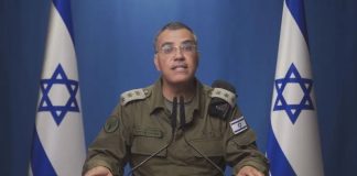 أدرعي عن غارة المنصوري: استهدفنا الممثل المحلي للحزب