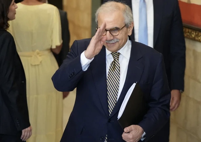 *الجديد: يجتمع رئيس الحكومة نواف سلام في هذه الأثناء مع اللجنة الفنية السعودية المتخصصة برفع الحظر عن الصادرات اللبنانية بحضور الأمير يزيد بن فرحان والسفير السعودي وليد البخاري*